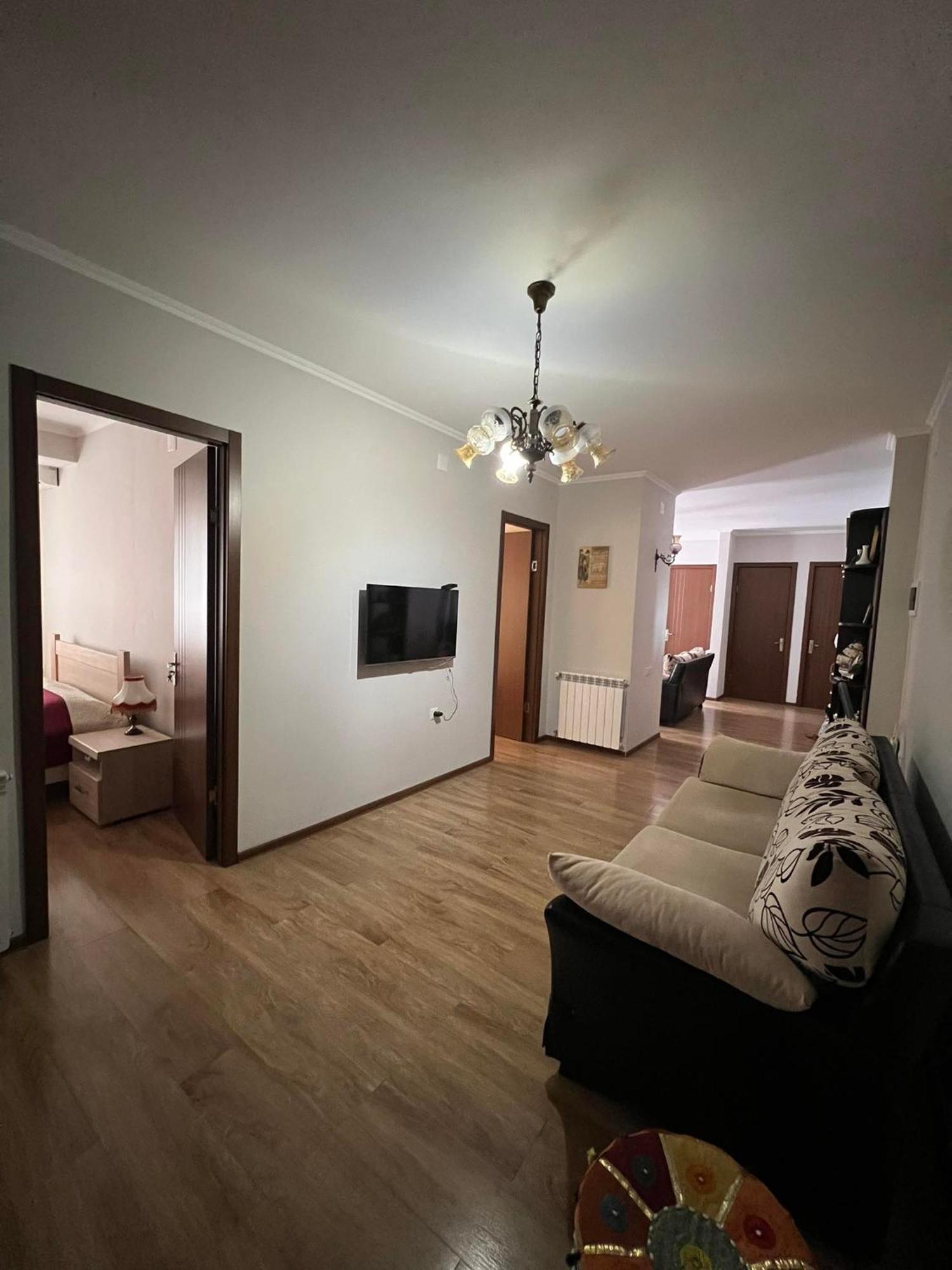 Apartment Lvt *